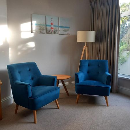 Breakers Bed And Breakfast Eastbourne Ngoại thất bức ảnh