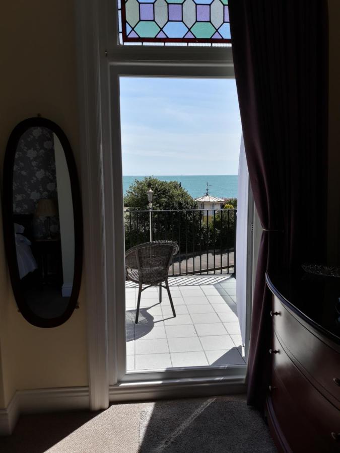 Breakers Bed And Breakfast Eastbourne Ngoại thất bức ảnh