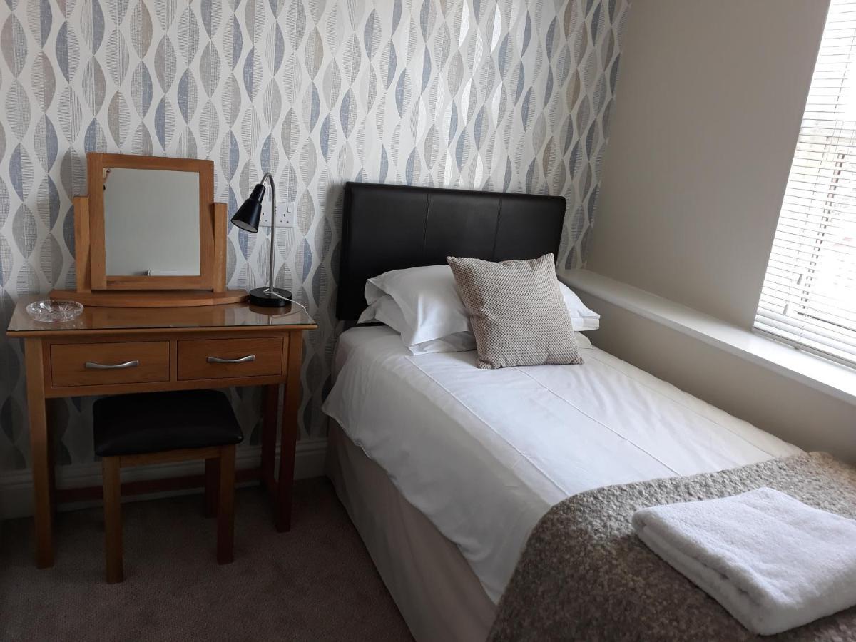Breakers Bed And Breakfast Eastbourne Ngoại thất bức ảnh