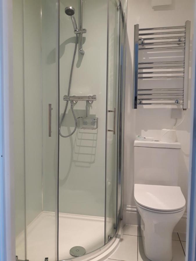 Breakers Bed And Breakfast Eastbourne Ngoại thất bức ảnh