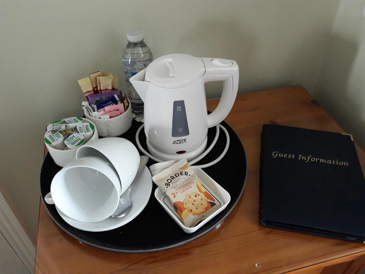 Breakers Bed And Breakfast Eastbourne Ngoại thất bức ảnh