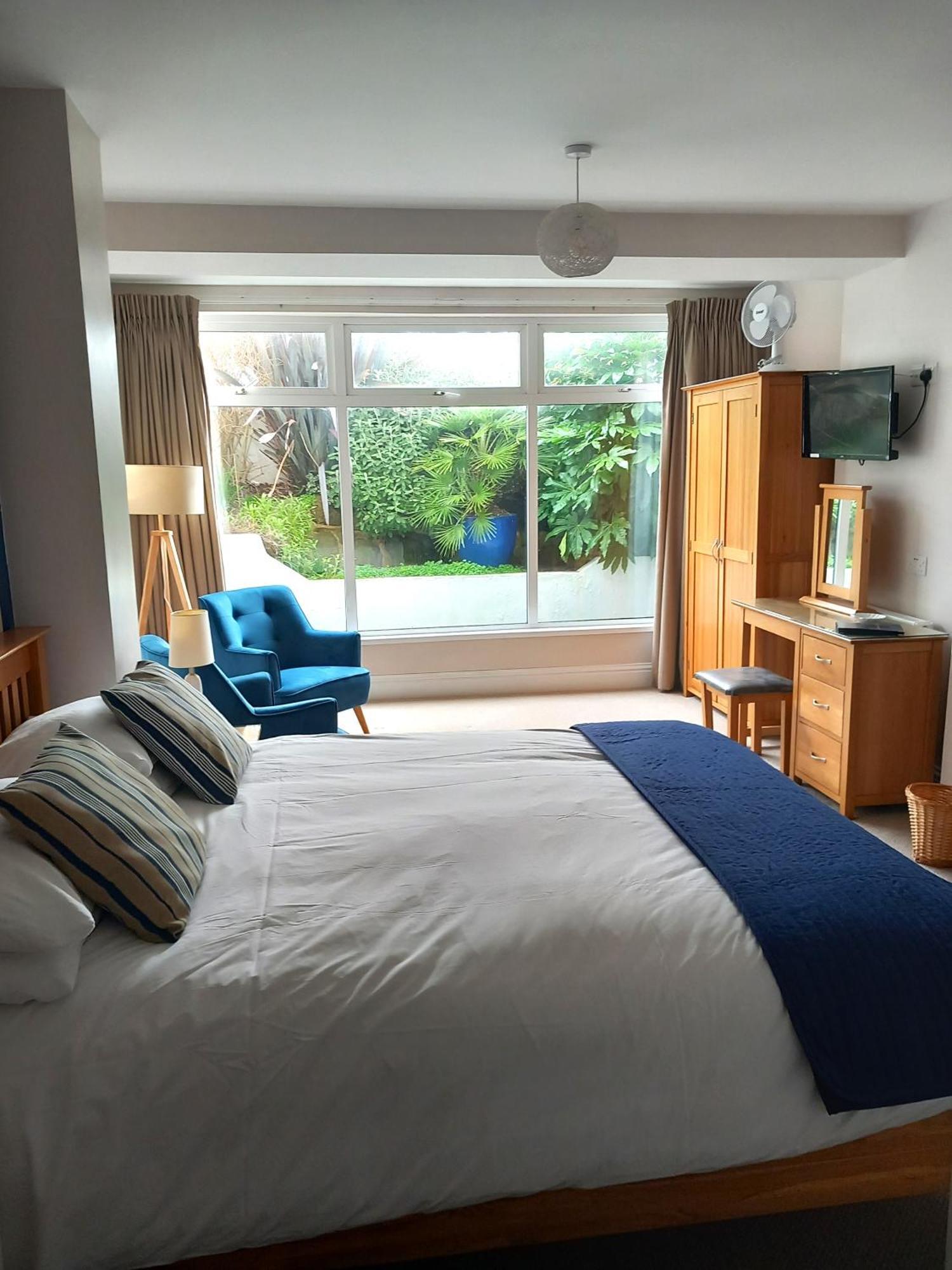 Breakers Bed And Breakfast Eastbourne Ngoại thất bức ảnh